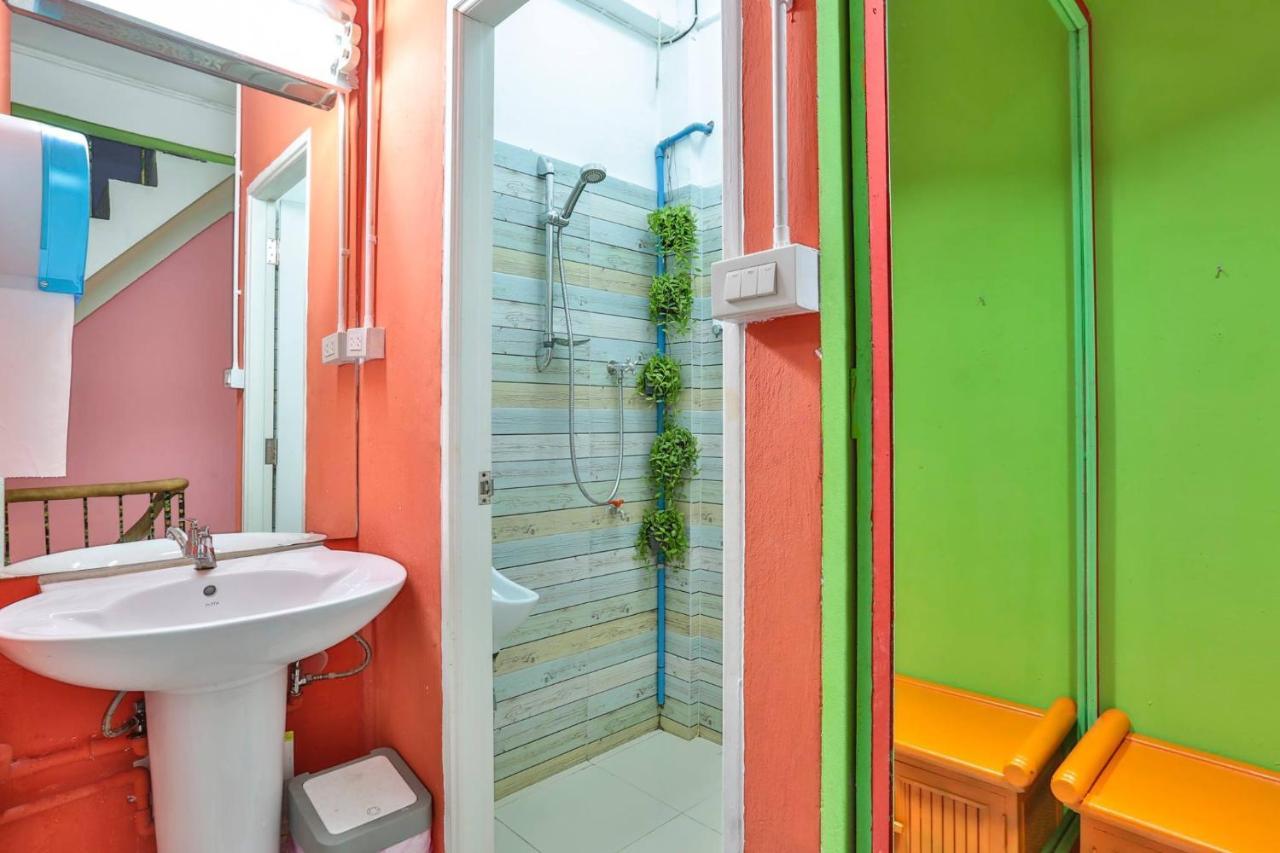 Elixir Hostel Бангкок Экстерьер фото